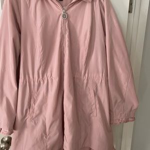 Raincoat XL like new women’s dusty pink